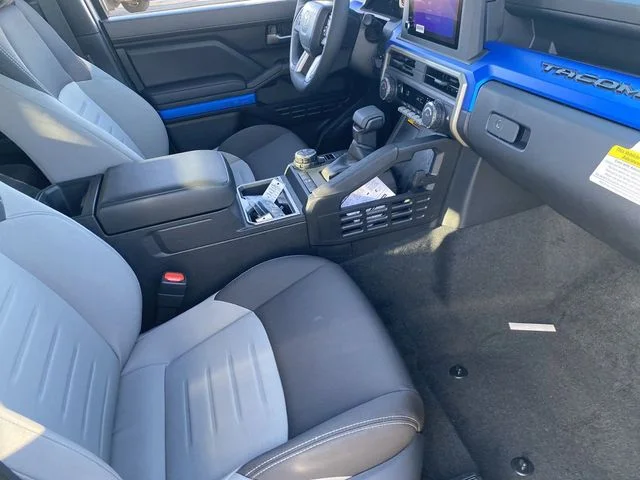 2025 Toyota Tacoma TRD Off Road - Photo 25