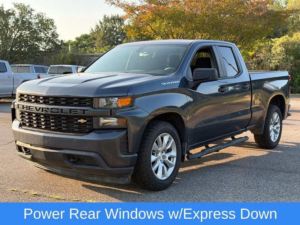 Used 2019 SHADOW GRAY METALLIC Chevrolet Custom image 10