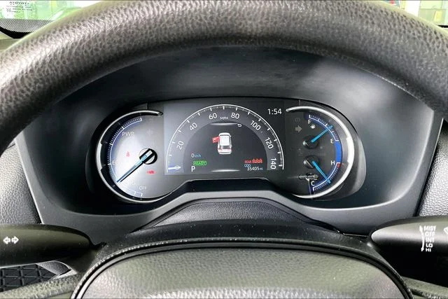Used 2025 Silver Toyota LE image 12