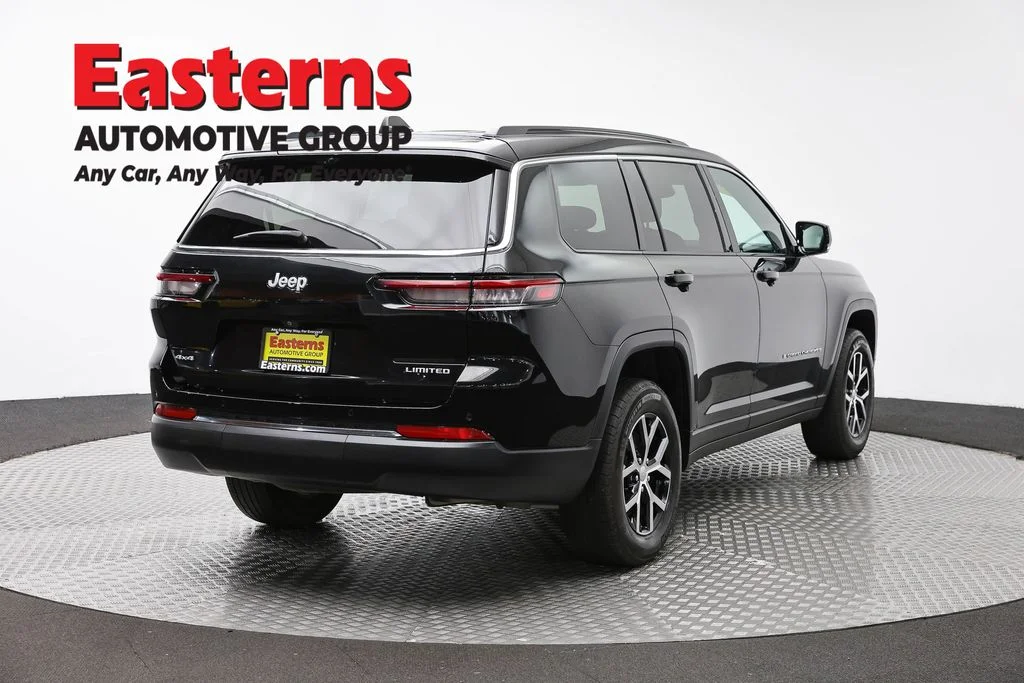 Used 2024 Black Jeep Limited image 5