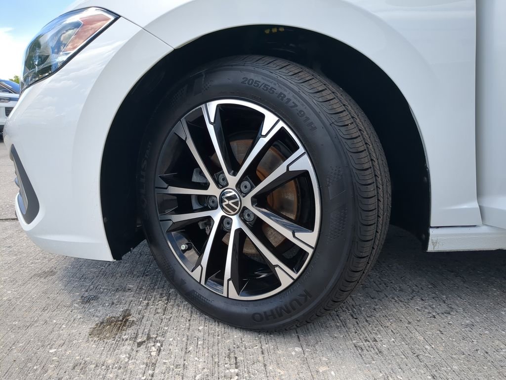 Certified Used 2024 White Volkswagen 1.5T Sport image 31
