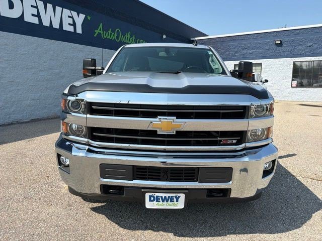 Used 2018 Silver Ice Metallic Chevrolet LT image 8