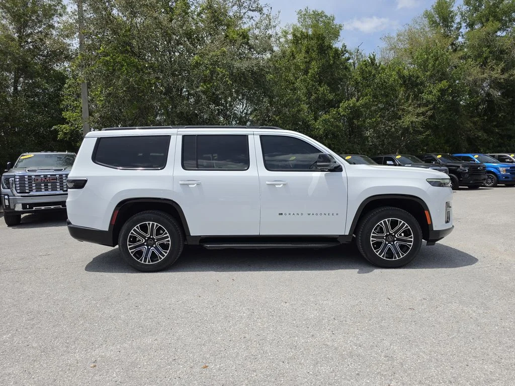 New 2026 Bright White Clear-Coat Exterior Paint Jeep  image 3
