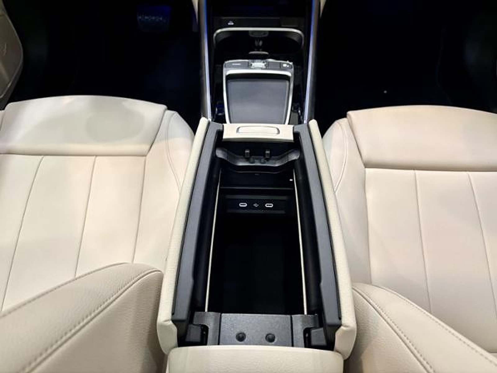 New 2026 Mountain Grey Metallic Mercedes-Benz  image 25
