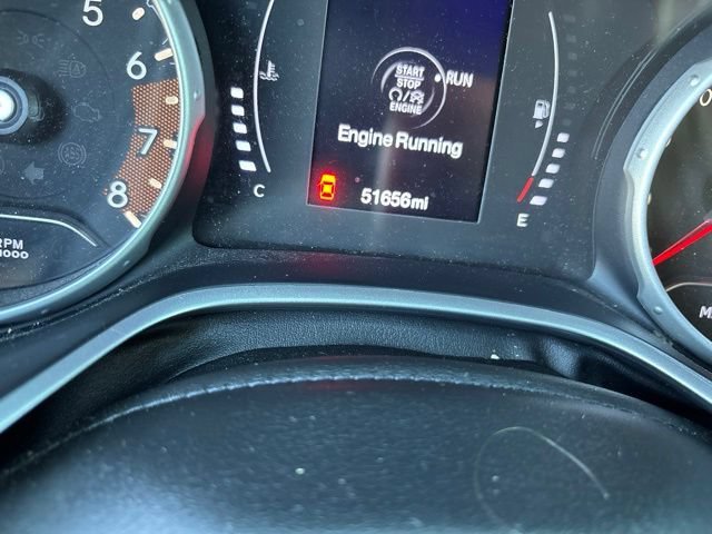Used 2018 Billet Silver Metallic Clearcoat Jeep Latitude image 21