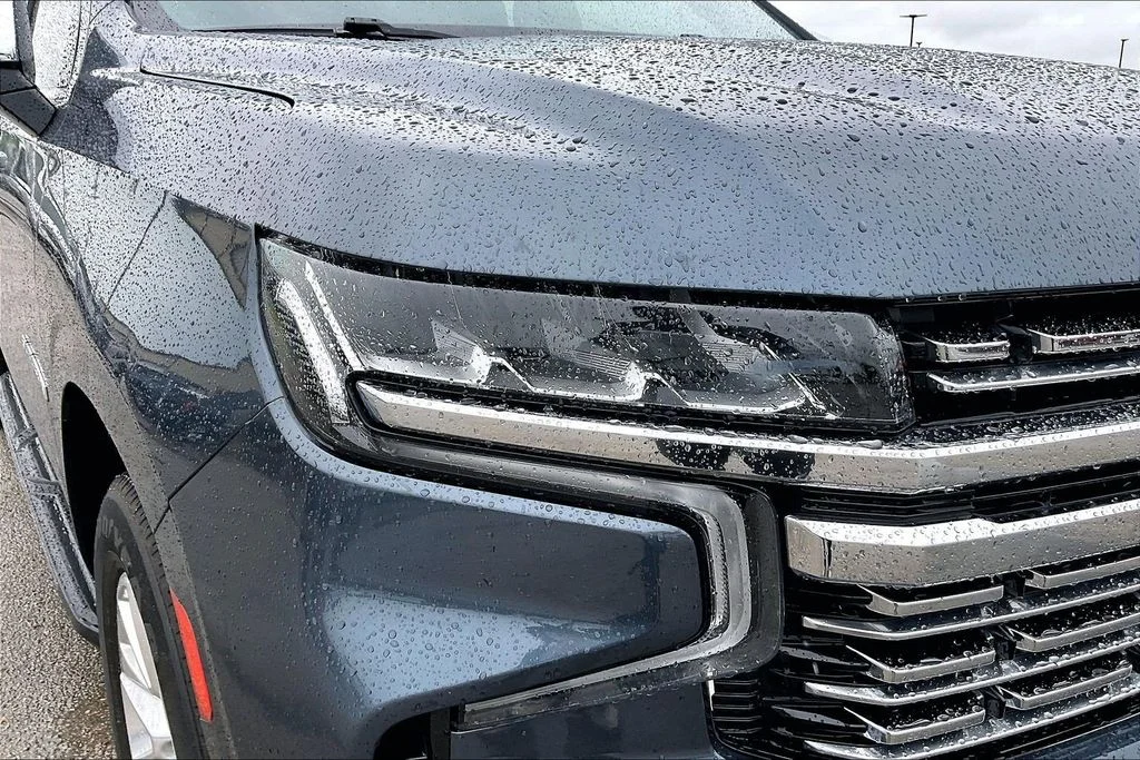 Used 2021 Gray Chevrolet Premier image 32