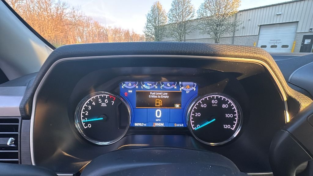 Used 2023 Oxford White Ford XLT image 16