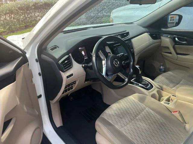 Used 2018 White Nissan SV image 3