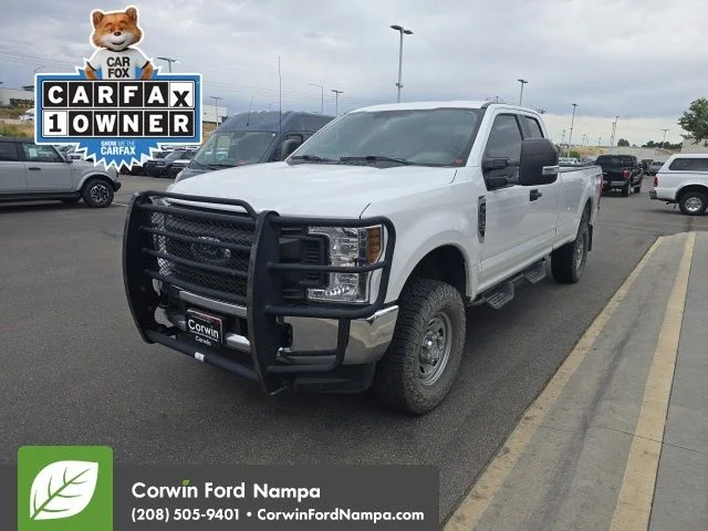 Used 2018 White Ford XL image 2