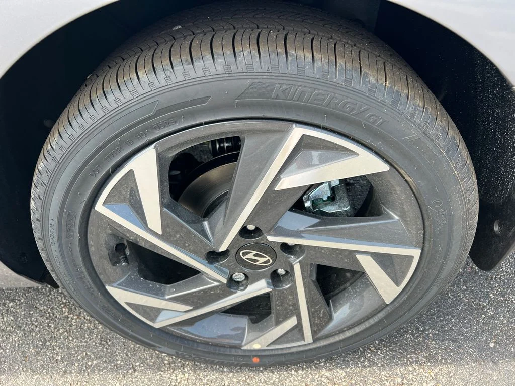 2025 Hyundai Elantra Blue - Photo 19