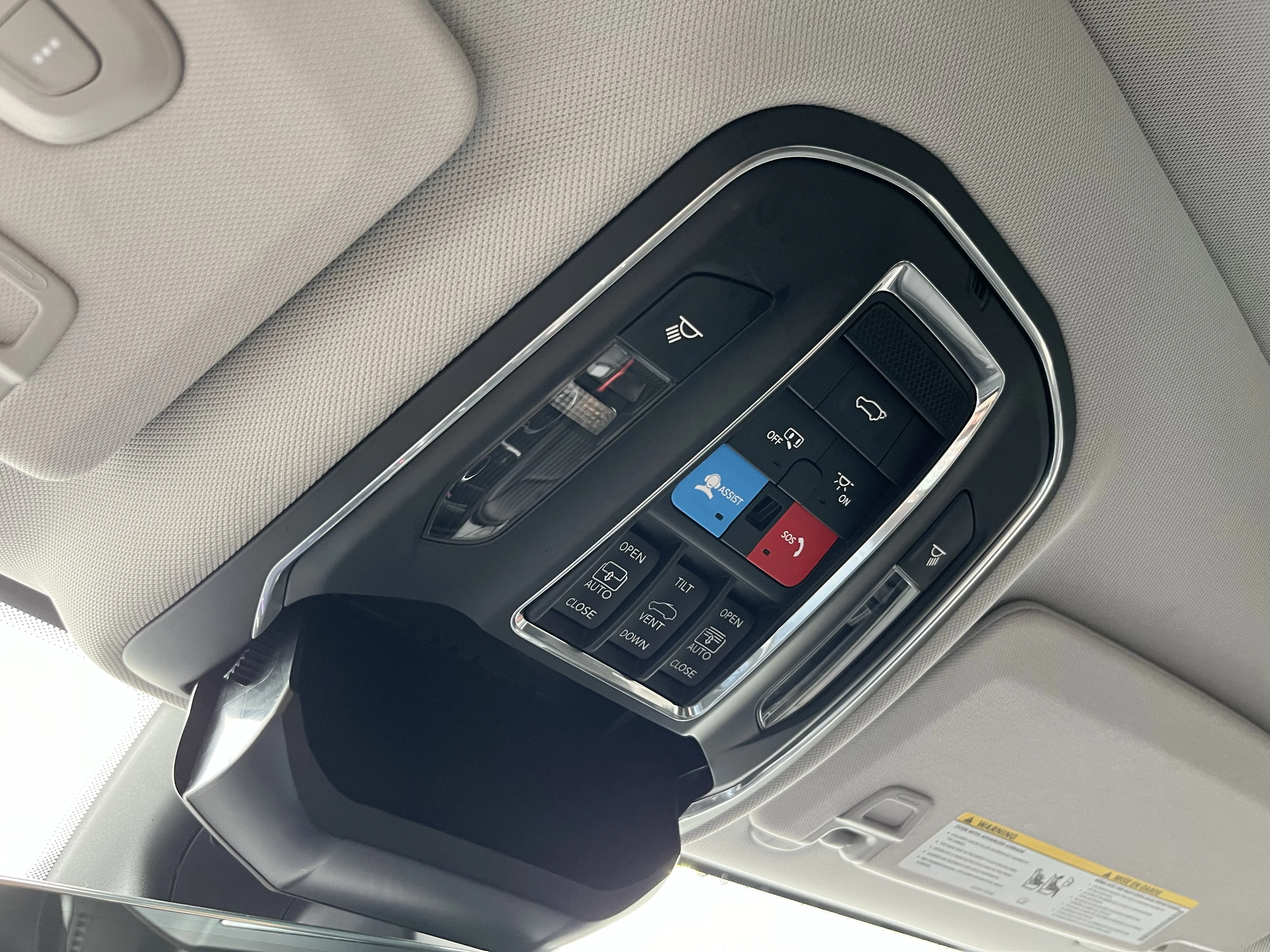 Used 2023 Velvet Jeep 4xe image 41