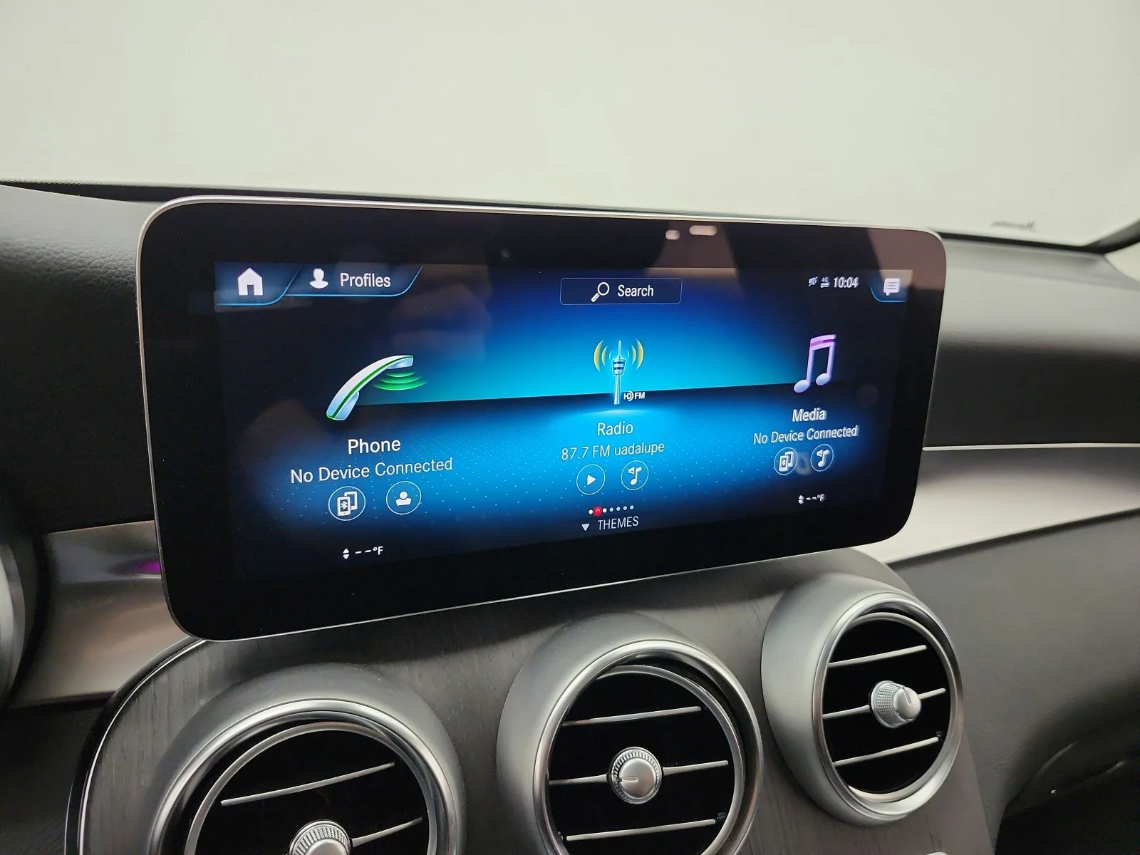 Used 2022 Graphite Grey Metallic Mercedes-Benz GLC 300 SUV image 9