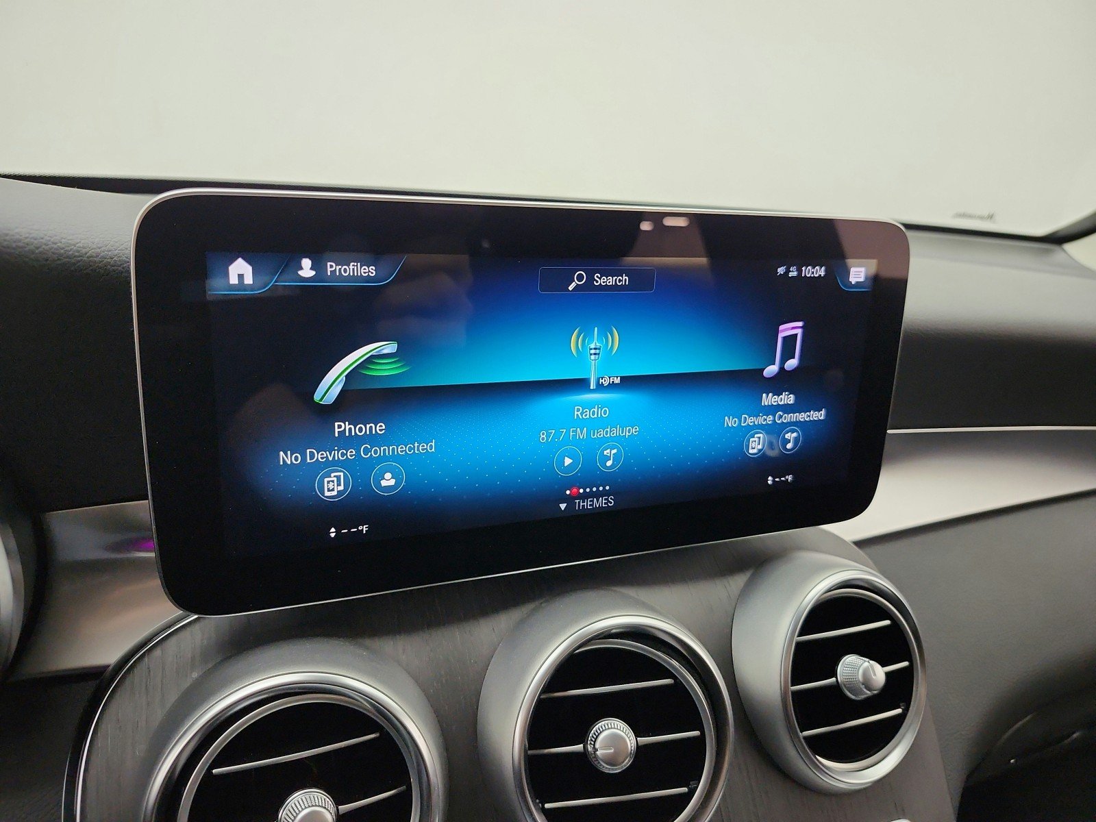 Used 2022 Graphite Grey Metallic Mercedes-Benz GLC 300 SUV image 9