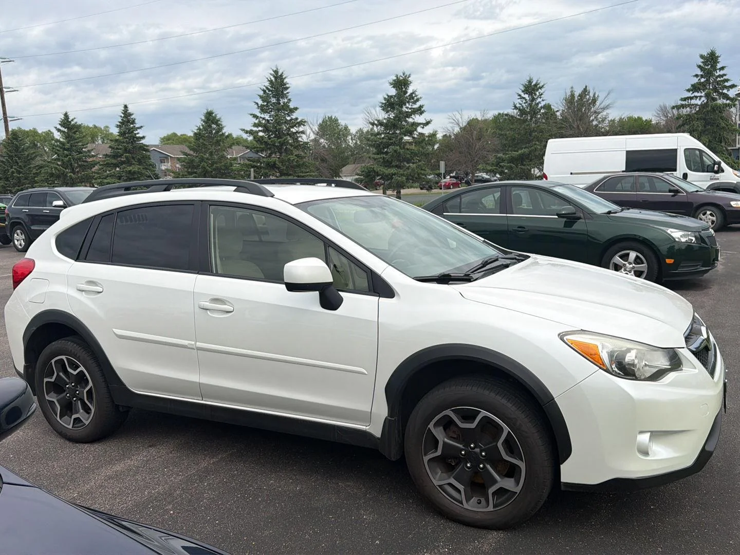Used 2013 Satin White Pearl Subaru Premium image 8