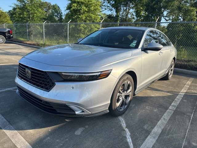 2025 Honda Accord Hybrid EX-L's photo
