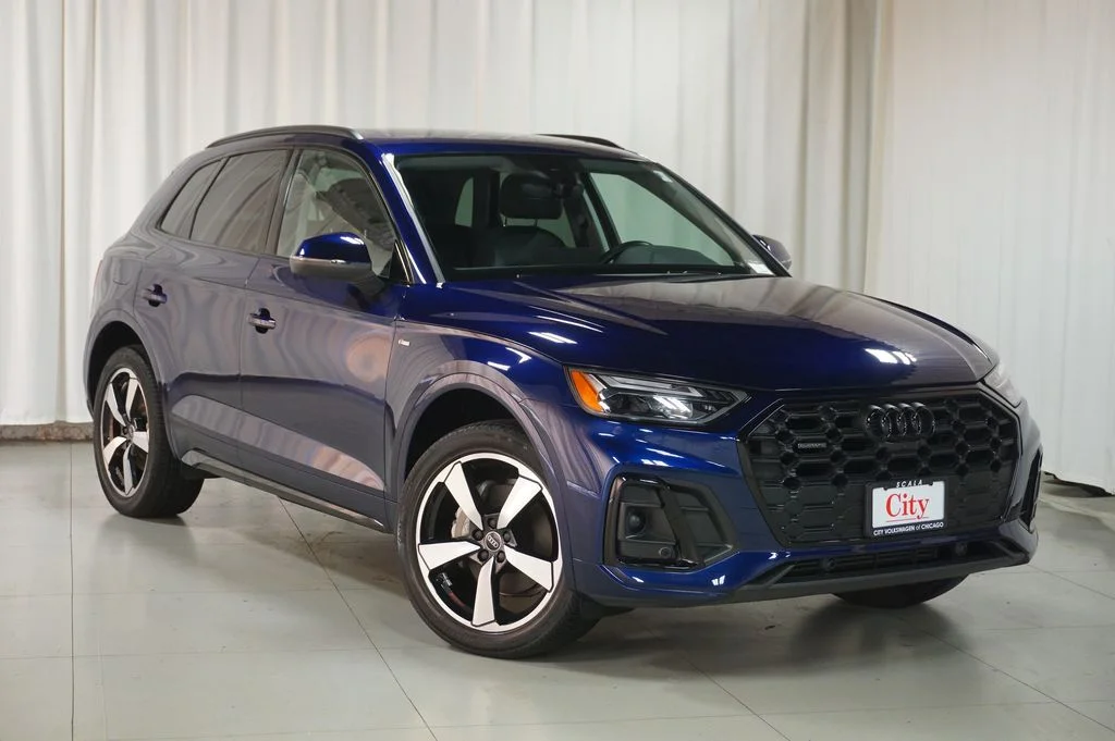 Used 2023 Navarra Blue Metallic Audi 45 S line Premium image 3