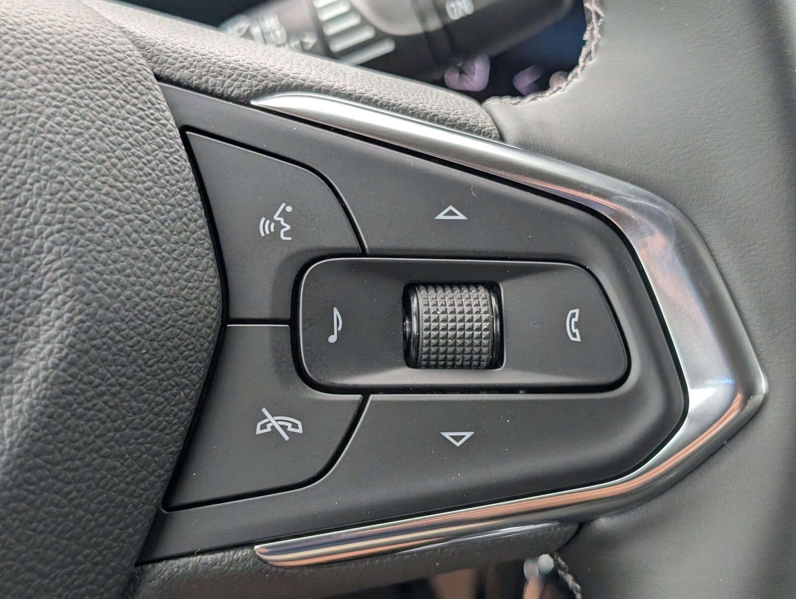 2026 Chevrolet Trax Activ - Photo 16