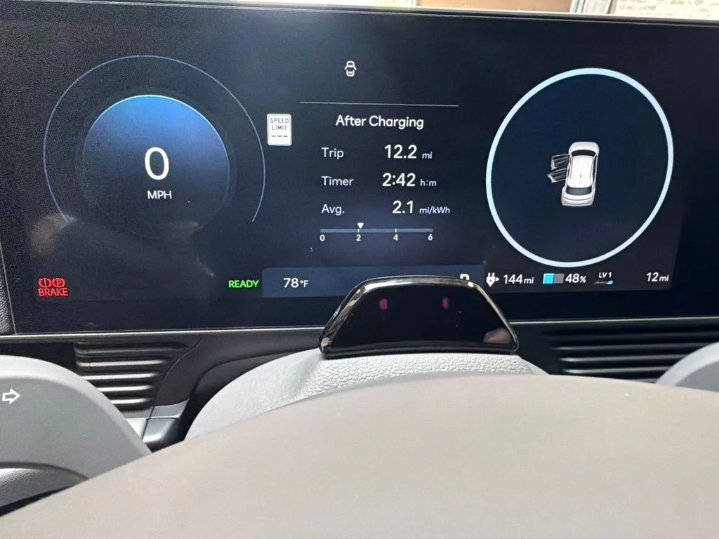 New 2027 Cyber Gray Hyundai SE image 25