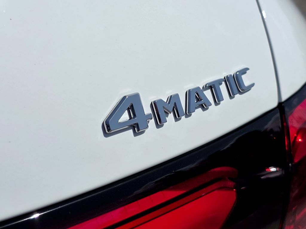New 2026 White Mercedes-Benz GLC 300 image 9