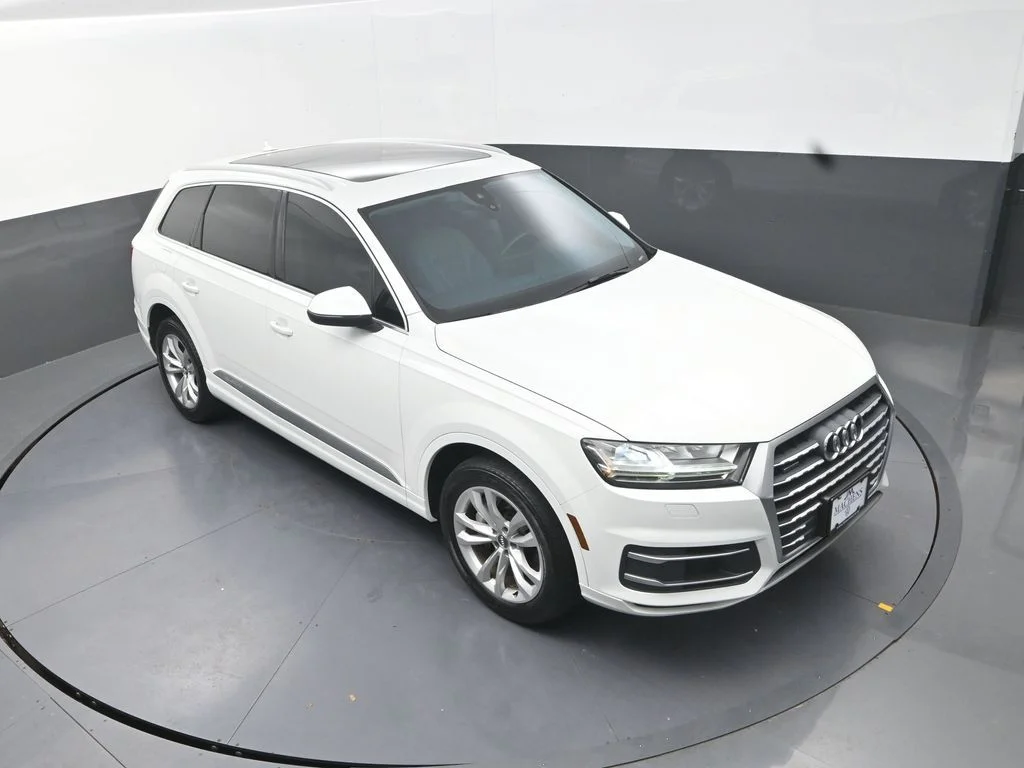 Used 2019  Audi 55 Premium image 14