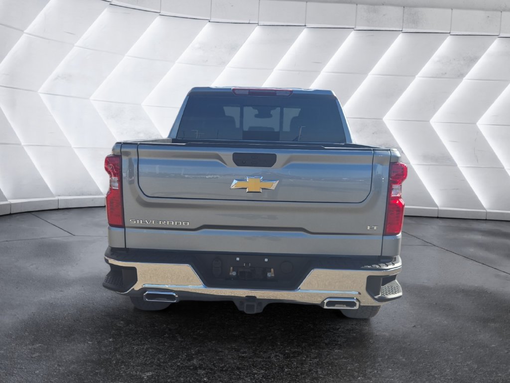 Used 2026 Gray Chevrolet LT image 5