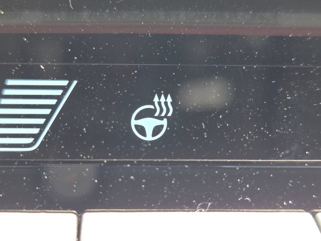 New 2026 Ocean Gem with Midnight Black Metallic roof Toyota XSE image 17
