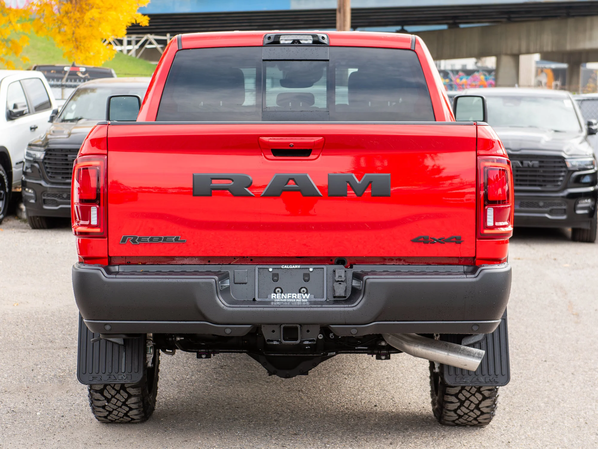 New 2027 Red RAM Rebel* Crew Cab 4x4, Sunroof, Locking Rear Diff, Passenger Screen, Towing Tech Group image 8