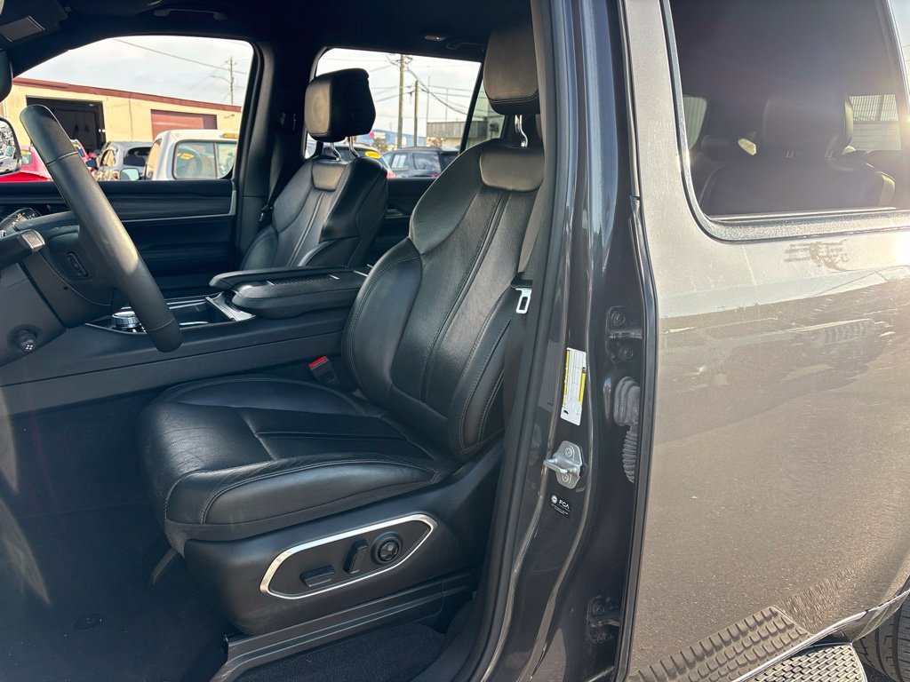 Used 2024 Gray Jeep Series III image 9