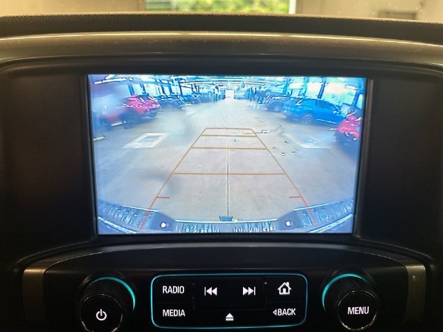 Used 2019 DEEP OCEAN BLUE METALLIC Chevrolet LT image 17