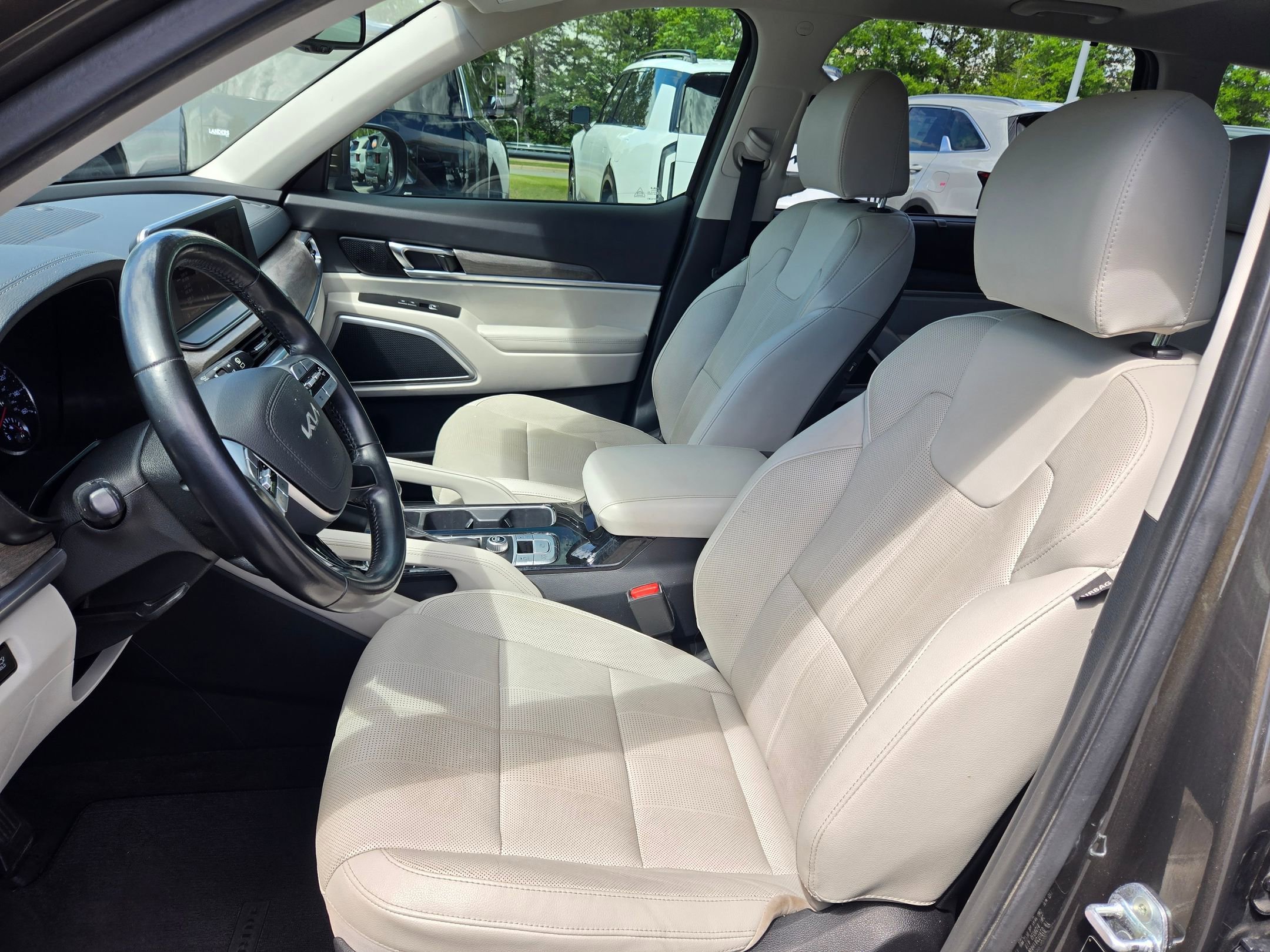 Used 2022 Dark Moss Kia EX image 35