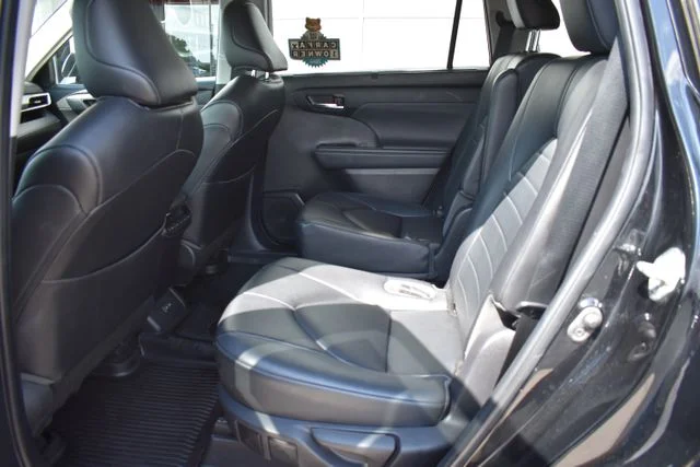 Used 2023 Black Toyota XLE image 13