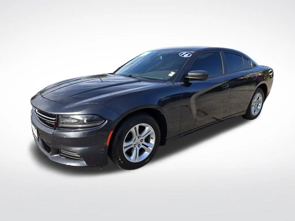 Used 2016 Gray Dodge SE image 8