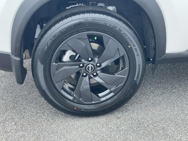 New 2026 Everest White Pearl TriCoat Nissan SV image 7
