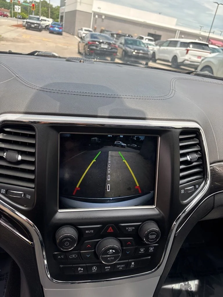 Used 2018 White Jeep Overland image 15
