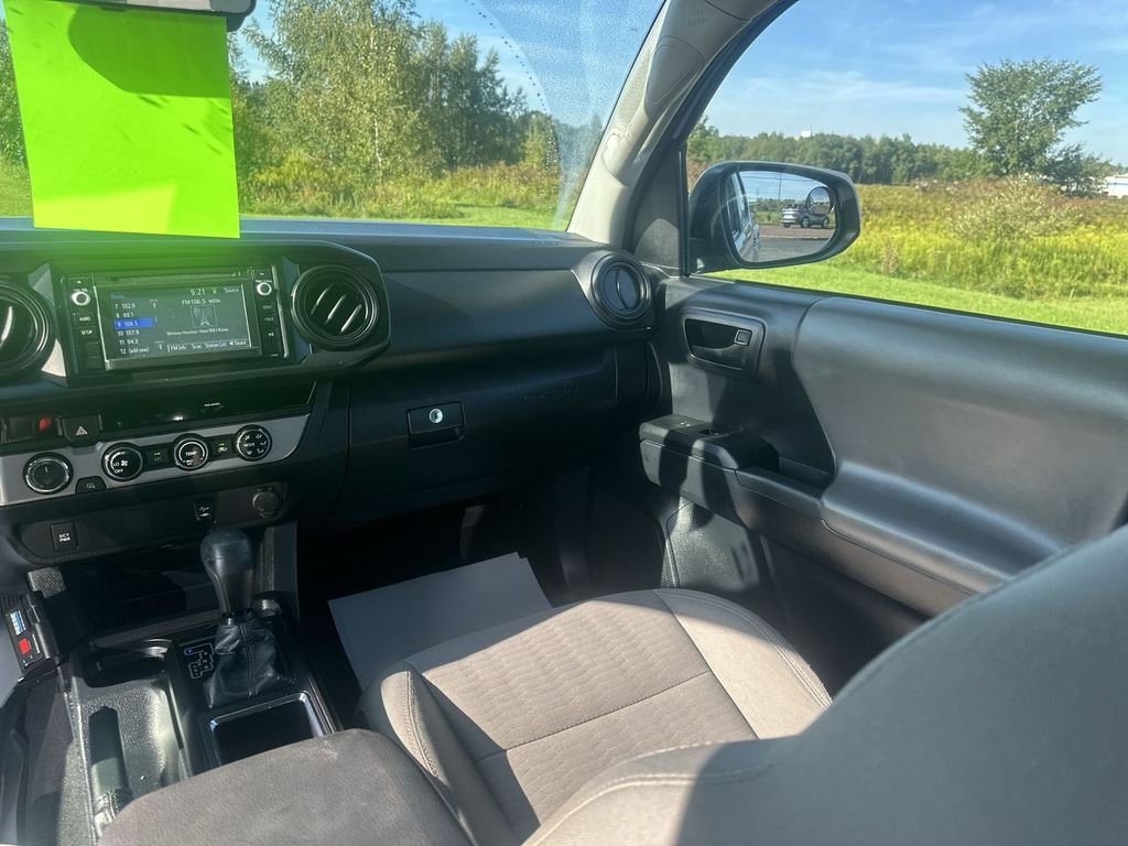 Used 2018 Silver Toyota SR image 11