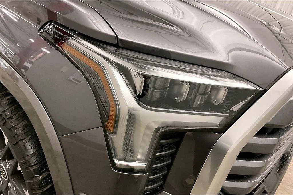 2024 Toyota Tundra Limited - Photo 34