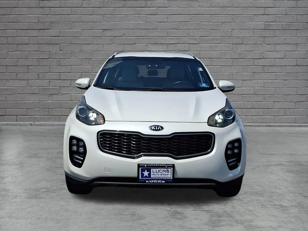 Used 2019 White Kia EX image 45