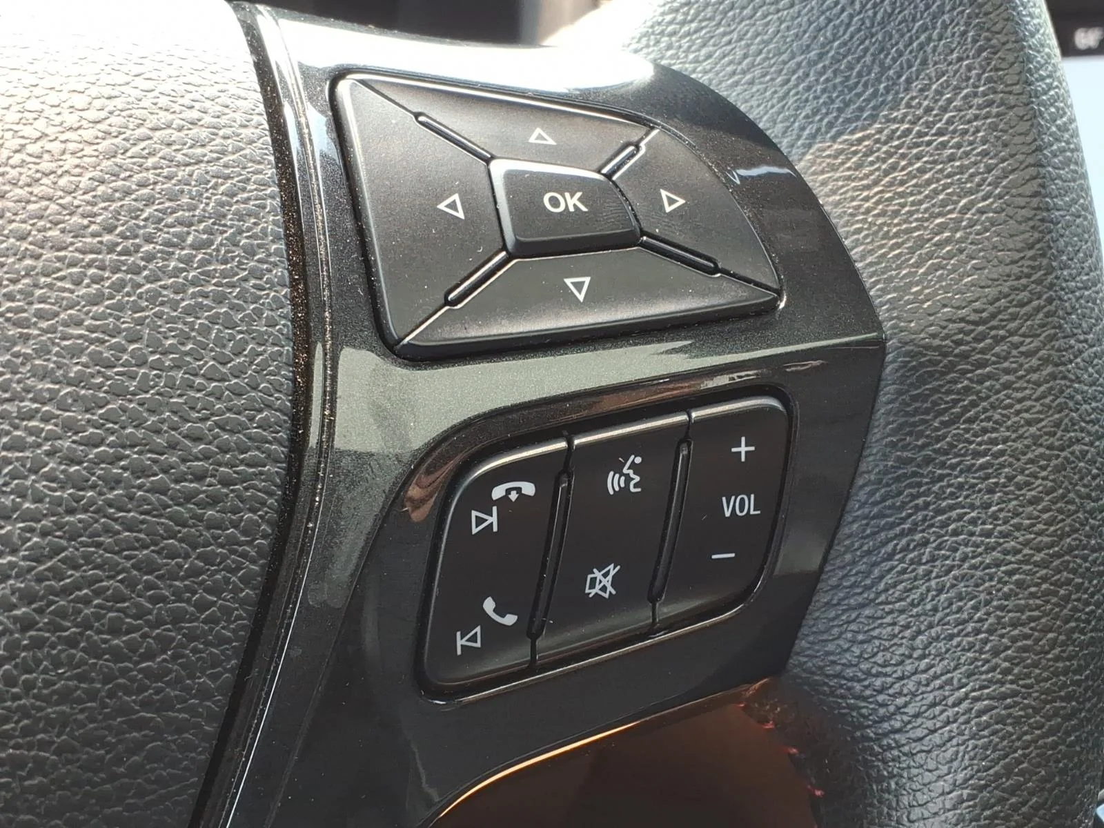 Used 2019 Black Ford Sport image 15