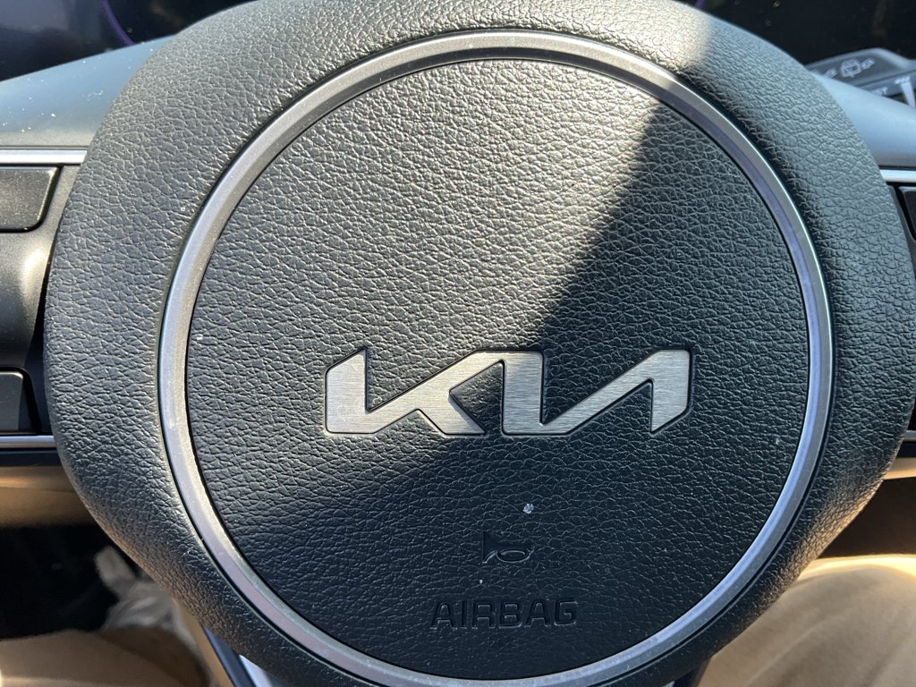 Used 2023 Glacial White Pearl Kia EX image 31