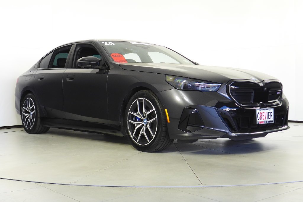 Certified Used 2024 Dark Graphite BMW M60 image 4