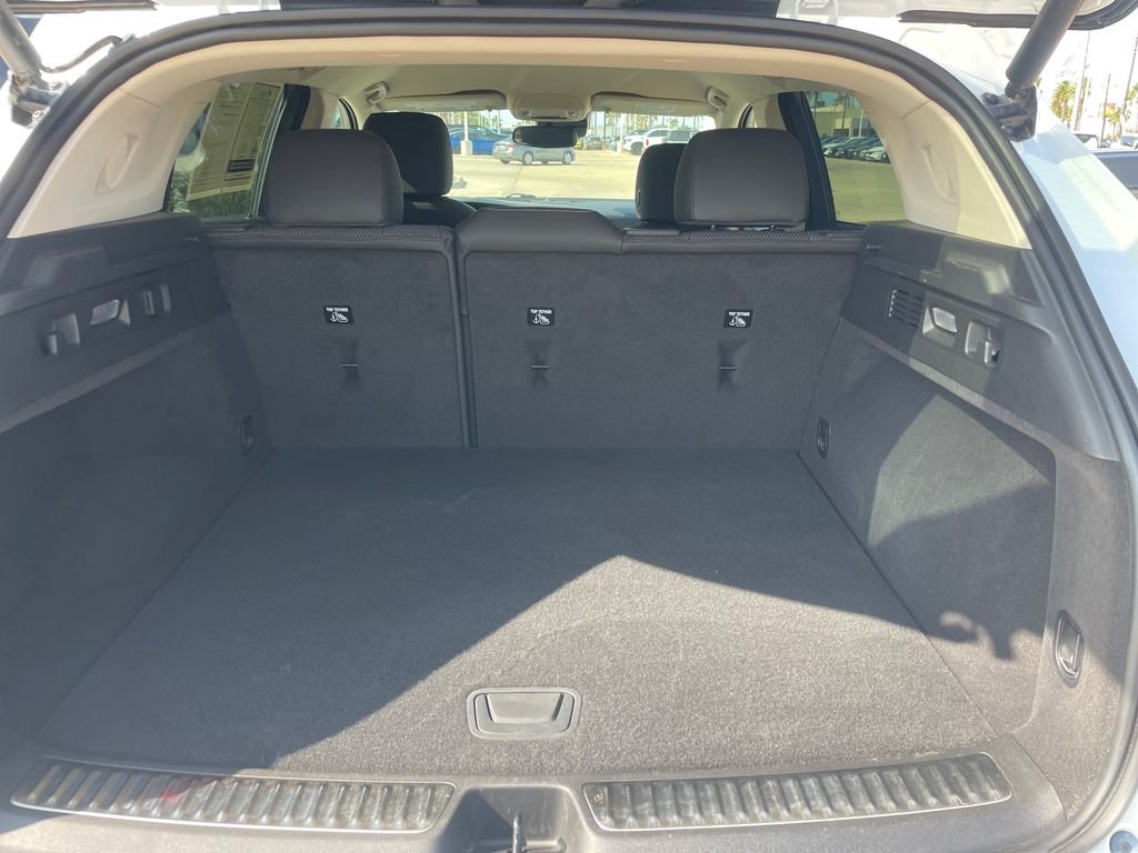 Used 2021 White Buick Preferred image 26
