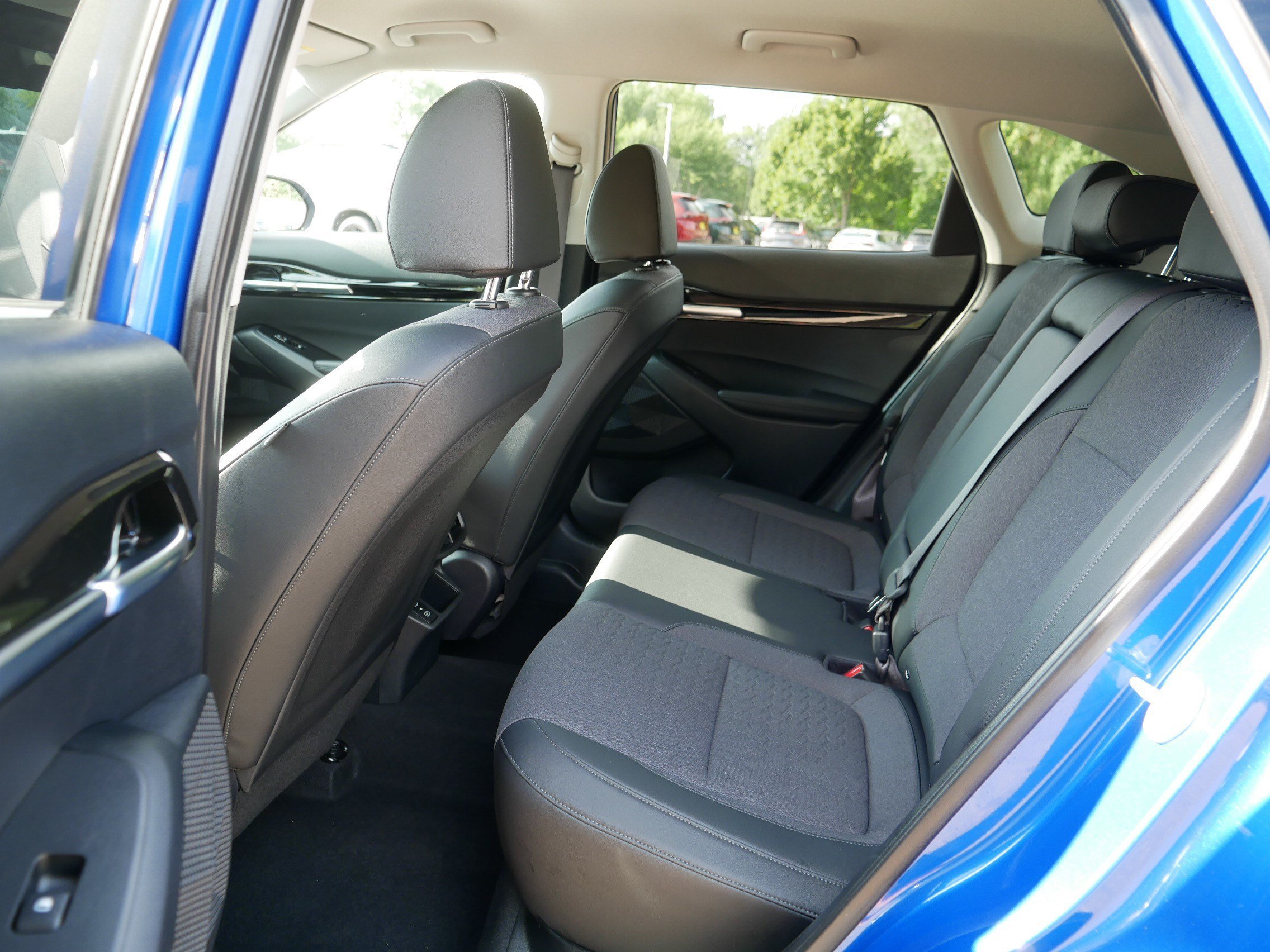 Used 2024 Neptune Blue Kia S image 36