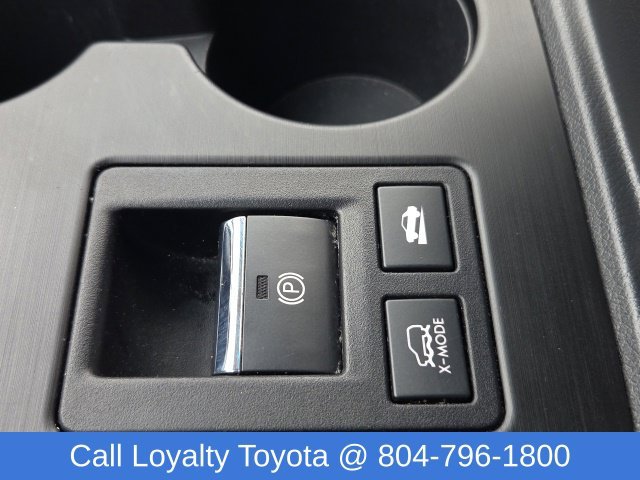 Used 2015 Silver Subaru 2.5i Premium image 26