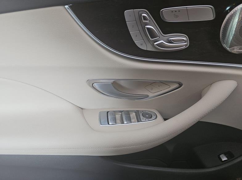 Used 2021 MOJAVE SILVER METALLIC Mercedes-Benz 450 image 8