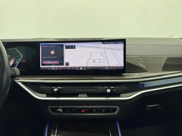 Used 2024 Skyscraper Gray Metallic BMW sDrive40i image 4
