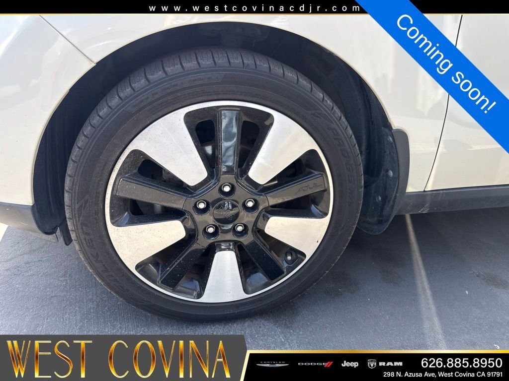 Used 2015 White Kia Exclaim image 4