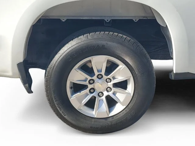 Used 2022 Summit White Chevrolet WT image 29