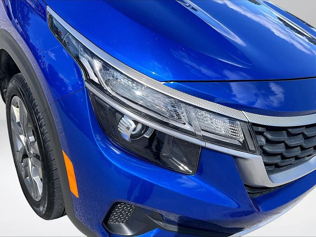 Used 2023 Blue Kia LX image 30