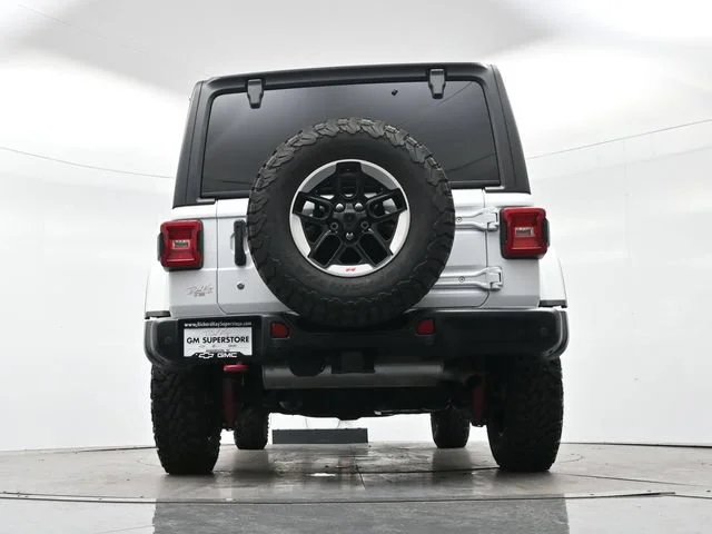 Used 2018 Bright White Clearcoat Jeep Rubicon image 26