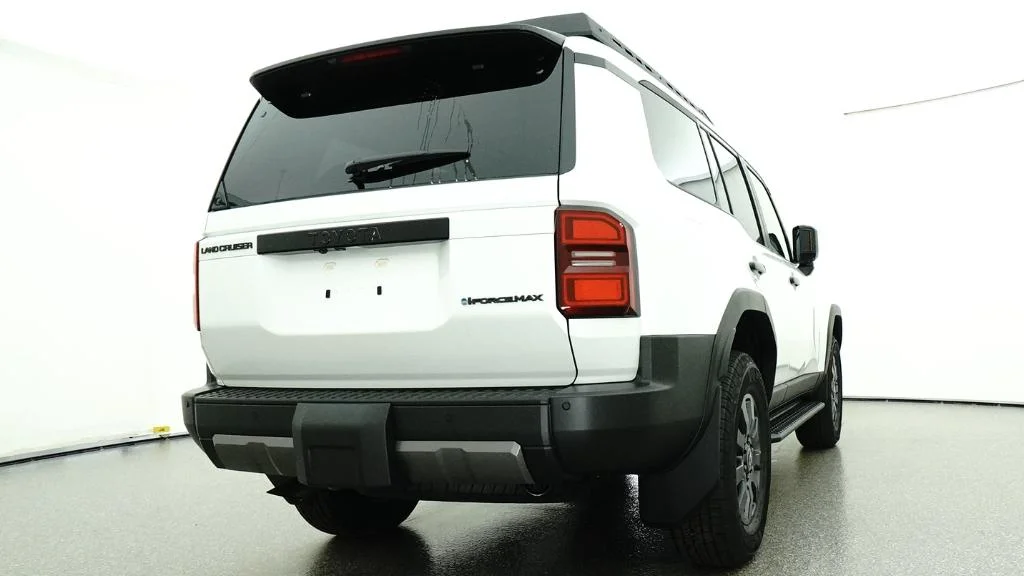 New 2027 Wind Chill Pearl Toyota Land Cruiser image 49